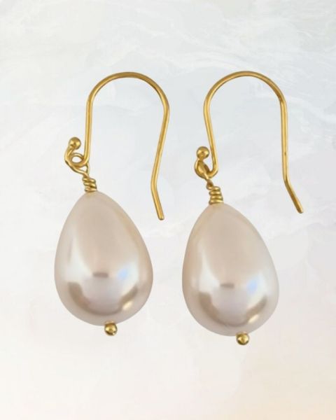 dråbeformet, dråbeformede, øreringe, perleøreringe, smykker, håndlavede smykker, shellpearl, smykke, ørering, klassisk ørering, klassisk dråbeformet perle